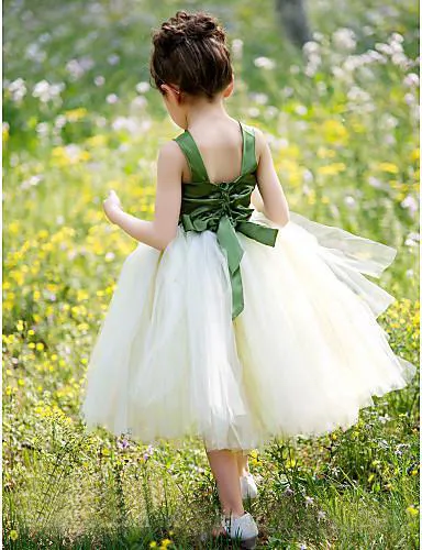 Precioso 2016 verde oliva niña de las flores vestidos de tutú boda barato marfil tul espalda arco té longitud vestido de bola vestidos del desfile por encargo EN51114