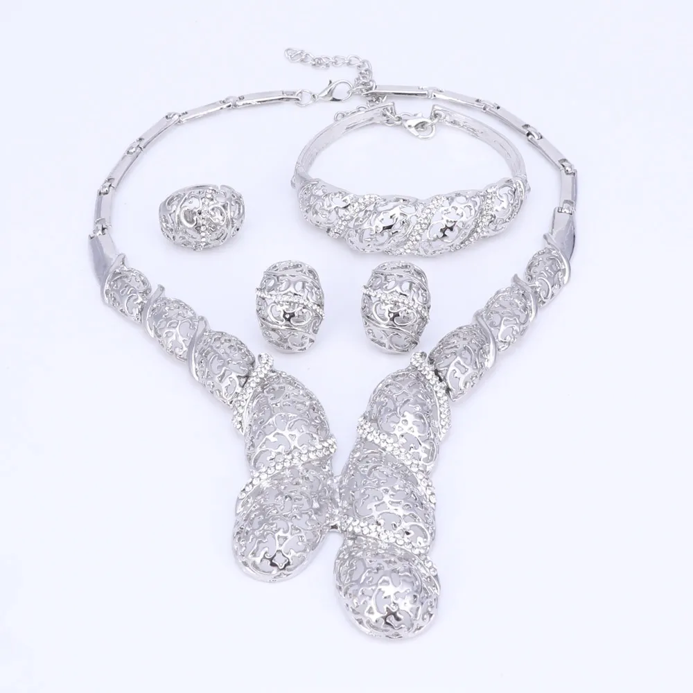 Oświadczenie Indie Styl Naszyjnik Zestawy Naszyjnik ślubny Wesele Naszyjnik Hollow Typ Złoty Plated Crystal Jewelry Sets Bohemia Charm