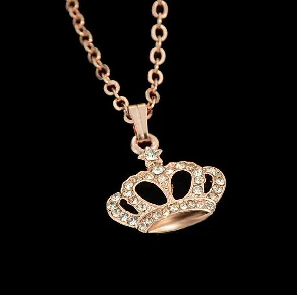 Parfums Femininos Couronne Pendentif Collier Charme Bijoux Chaîne Strass Couronne Diamant Collier Nouveau Produit pour Femmes DHL