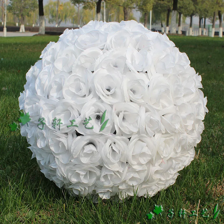 Hot 25 cm 10 cal Sztuczny Biały Róża Jedwab Kwiat Kissing Kulki Wiszące Piłka Na Boże Narodzenie Ozdoby Wesele Dekoracje Dekoracje