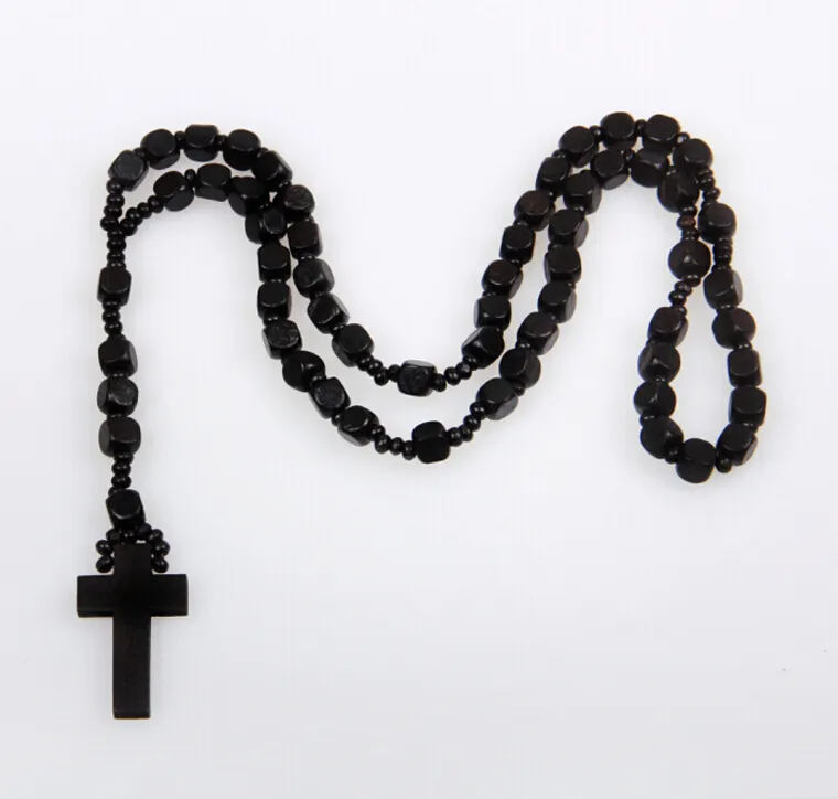 Bra lövträ Rosary Beaded Jesus Cross Trä Hänge Halsband för män och kvinnor Fine Smycken Gratis frakt