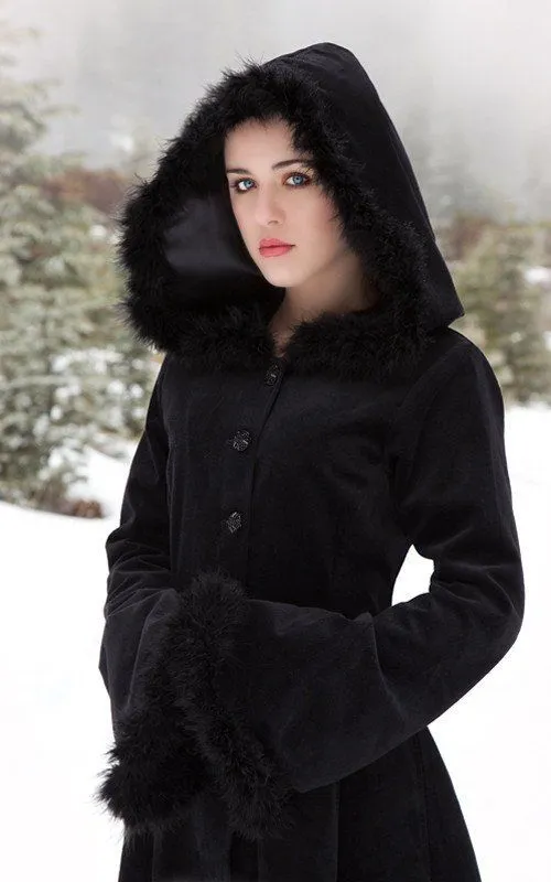 2018 New Fur Hallowmas Hooded Cloaks Winter Wedding Capes Wicca Robe Warm Coats Bride Jacket Christmas Black Events Accessories5649944970