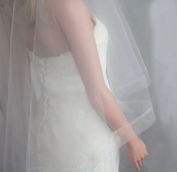 Nouvelle mode chaude Simple large bord en Satin 1T sans peigne à la main ivoire blanc genou voile de mariage voiles de mariée