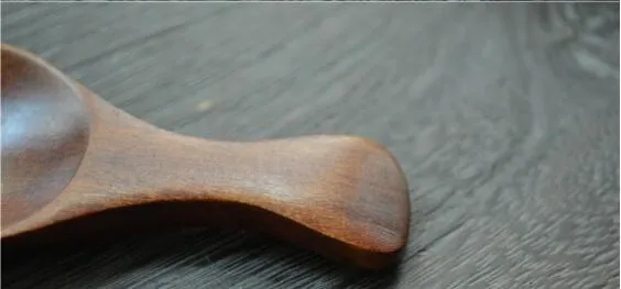 Alta qualità Il cucchiaino da tè in legno da tavola creativo Nanmu Cucchiaio da latte in legno Stoviglie bambini Dimensioni caffè 8 * 3,5 cm Spedizione gratuita