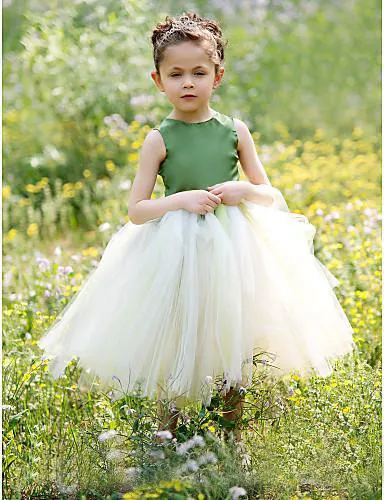 Adorável 2016 Verde Oliva Flor Menina Tutu Vestidos de Casamento Marfim Barato Tule Voltar Bow Tea Comprimento vestido de Baile Pageant Vestidos Custom Made EN51114