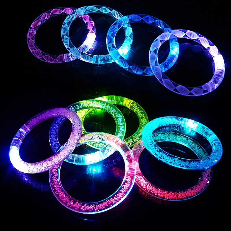 Jouets émettant de la lumière en gros Yakeli bracelets lumineux LED anneau de main lumineux bracelet stands vendant des jouets