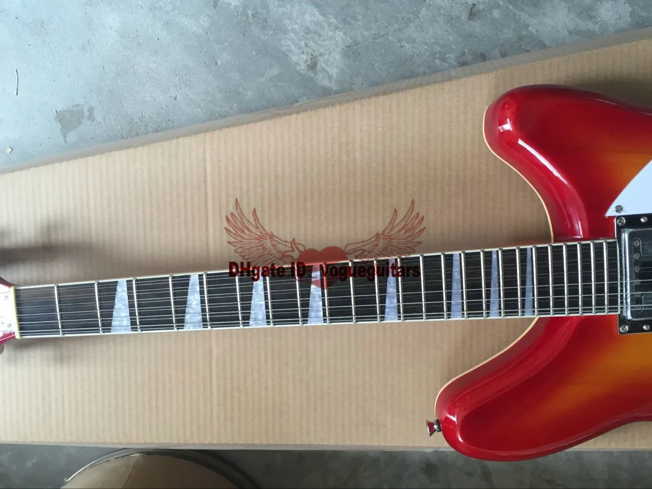 Cherry Burst 12 Strings 3 Pickups Electric Guitar 325 330 Hoogwaardige hele gitaar9652970