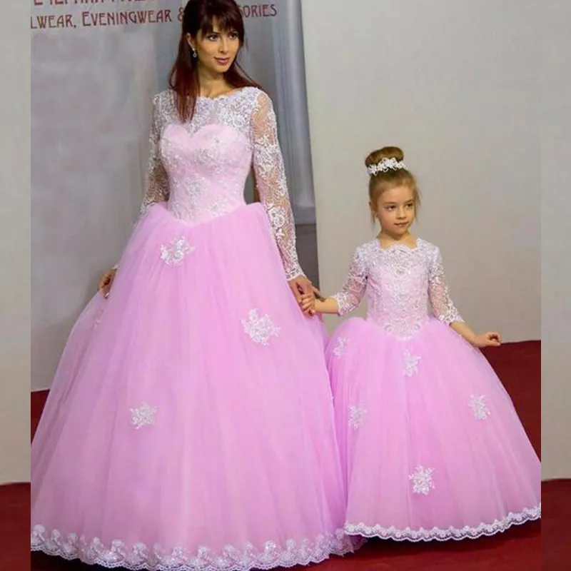 2019 superbes robes de soirée de bal mère et fille rose tulle bateau cou manches illusion princesse robes formelles sur mesure