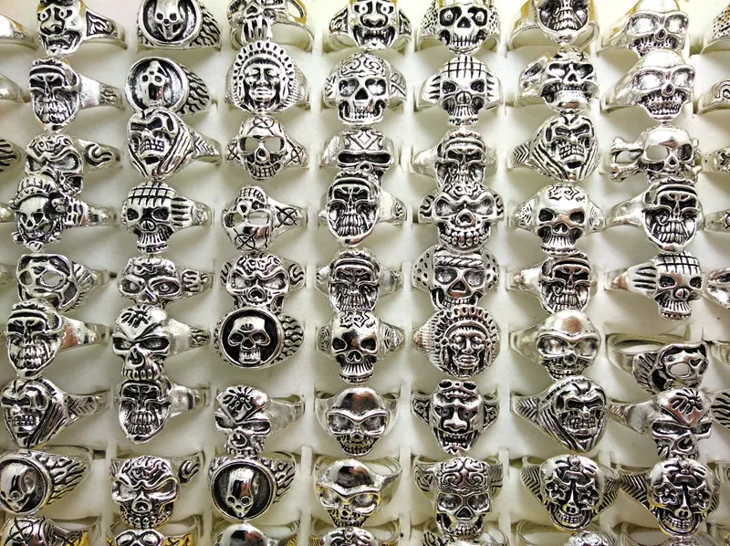 Groothandel Bulk 100 Stks Styles Top Mix Skull Ringen Skelet Sieraden Heren Gift Party Gunst Mannen Biker Rings Man Jewelry Gloednieuw