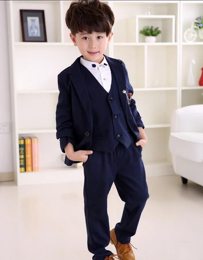 Yeni sonbahar çocuk erkek resmi takım elbise koyu gri Çocuk takım elbise üç parçalı bir düğme küçük erkek düğün durum takımları Ceket + Pantolon + Yelek