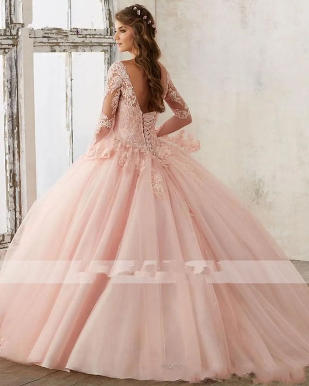 2019 New Long Sleeve Baby Pink Ball Gown Quinceanera Abiti con scollo a V Appliques in pizzo Lungo Prom Sweet 16 Abiti da ballo Abiti da Quinceanera 322