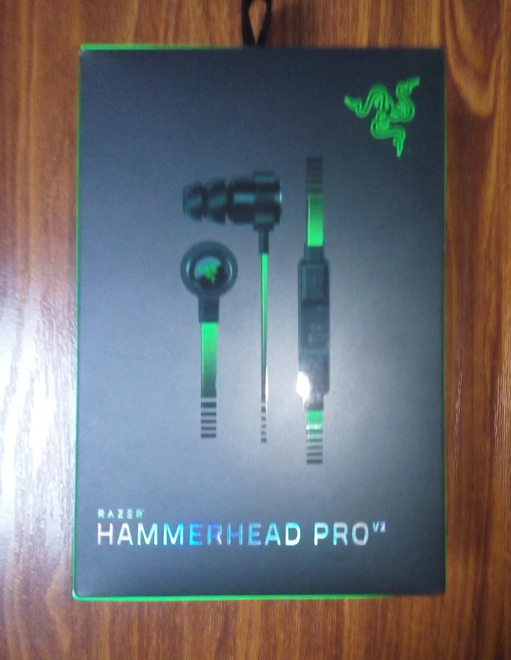 سماعة رأس Razer Hammerhead Pro V2 في سماعة أذن مزودة بميكروفون مع صندوق بيع بالتجزئة في سماعات الأذن للألعاب شحن مجاني.