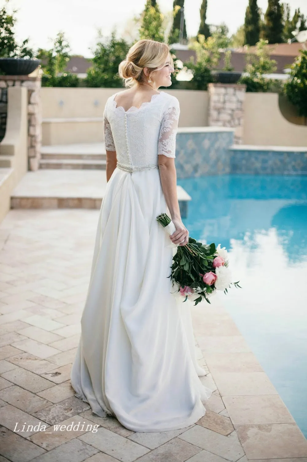 Eleganta vita bröllopsklänningar högkvalitativa halvärmar Chiffon spets långa kvinnor bär brudfestklänningar plus storlek4199802
