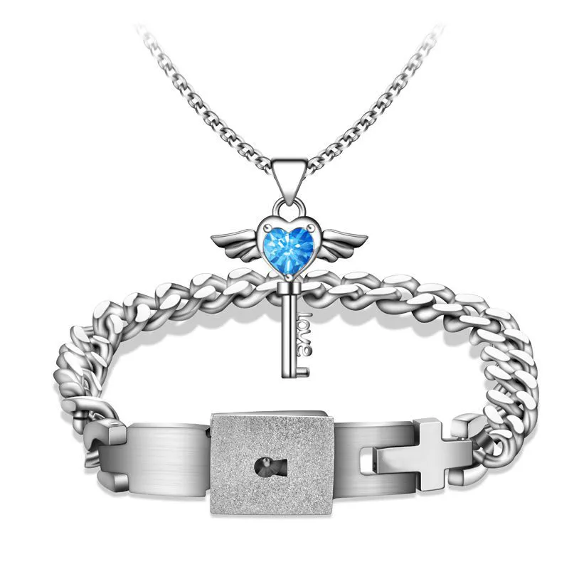 Titanium Staal Concentrisch Slot Armband Liefde Sleutel Glanzende Strass Hanger Ketting Wediing Paren Sieraden Set Verlovingsgeschenken Fo2890