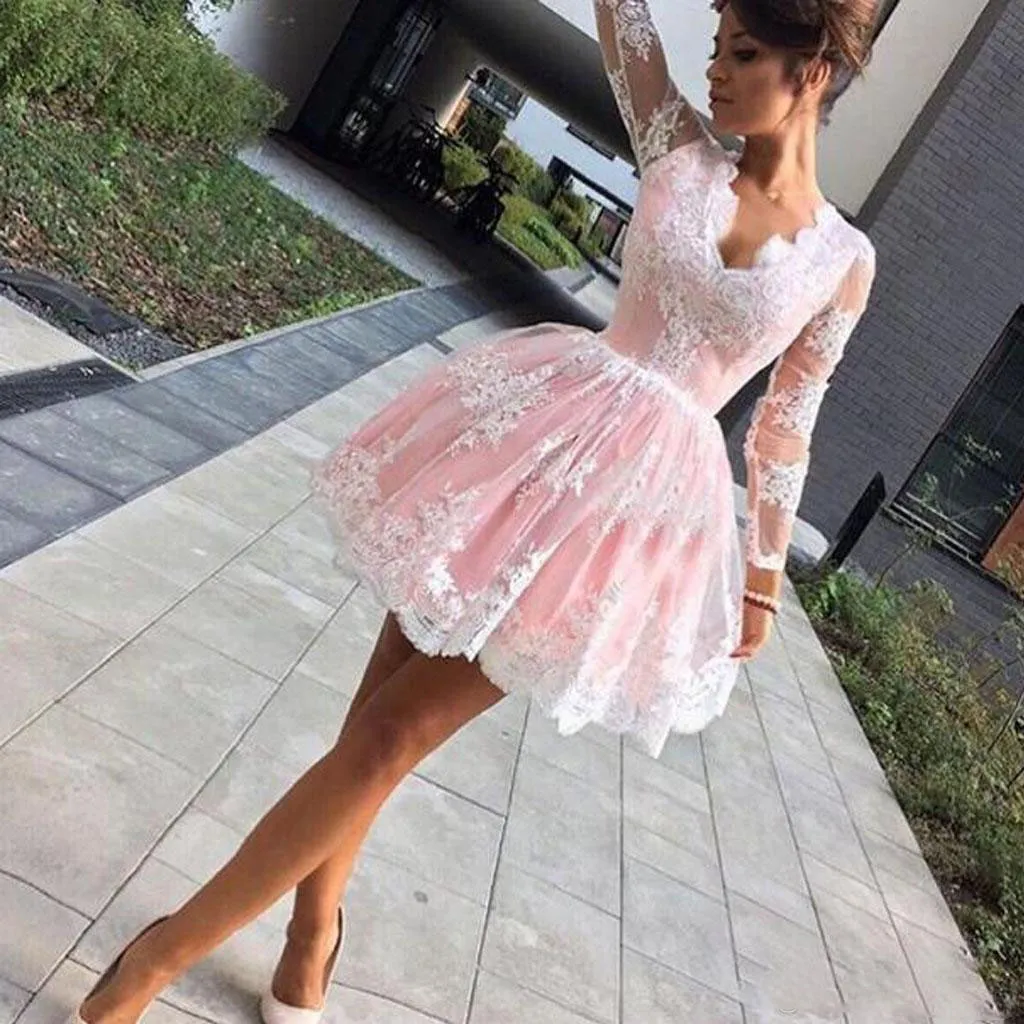 Sexy Pink Lace Short Party Gowns Deep V Neck Sheer Long Sleeves Appliques Prom Dresses Tulle Knee Length Evening Gowns Cocktail Dresses