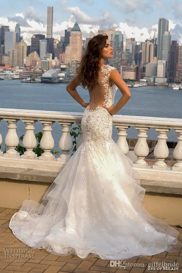 2016 Sparkly Mermaid Wedding Dresses Sexy Bling Beaded Lace Applique Sweetheart Neck Elegant Ivory Illusion Back Tiered Tulle Bridal Gowns