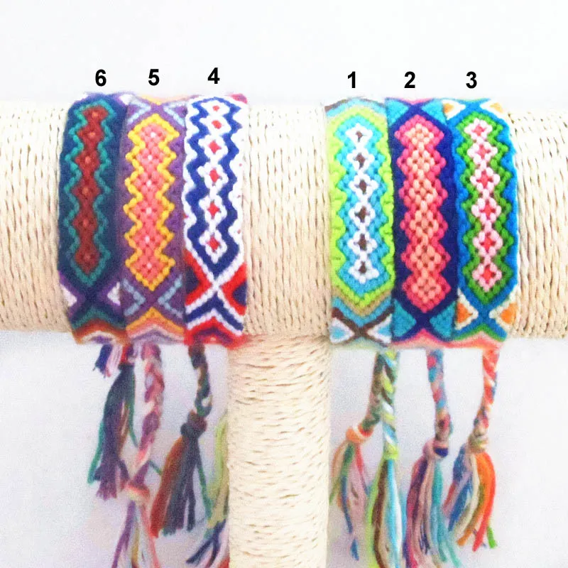Pulsera de la amistad Cuerda tejida hecha a mano Hippy Boho Bordado Pulseras de la amistad de algodón para hombres Mujeres Pulsera de verano vendedora caliente