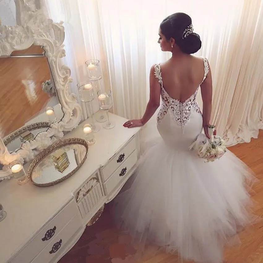 Fantastyczny 2016 Sexy Sweetheart Backless Tulle Syrenki Suknie Ślubne Puffy Skromne Koronki Zroszony Długie Suknie Ślubne Custom Made EN73010