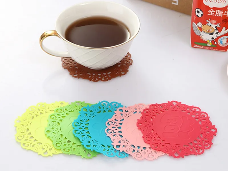 200PCs / Lot Fast Shipping Lace Flower Hollow Silikon Coaster Coffee Table Cup Mats Pad Placemat Köksredskap