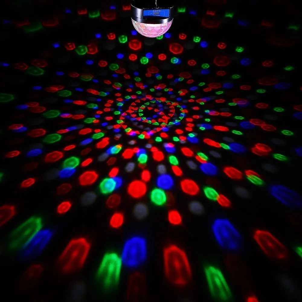 Renkleri Değiştiren DJ Stage Lights Sihirli Efekt Disko Strobe Stage Ball Işık Uzaktan Kumanda Mp3 Oyun Xmas Partisi Dönen Nokta L238s