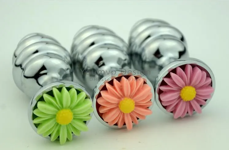 Metal Anal Plug with Chrysanthemum pattern screw thread Butt plugs Anal toys Sex Toy Accessories Grass green/Orange/Pink JJD0139