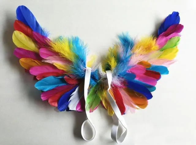 Ailes d'ange en plumes blanches de haute qualité pour enfants, ailes de style spectacle, cadeaux d'anniversaire, accessoires de performance pour Halloween, livraison gratuite