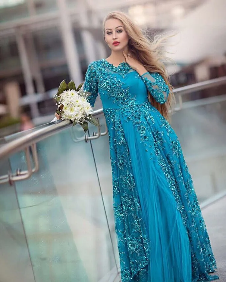 Turquoise Bridal Evening Sukienki na wieczorne z długim rękawem błyszcząca koronkowa koronkowa załoga szyi 2019 Plus Size Mother of the Bride Sukienka Arabska 7239146