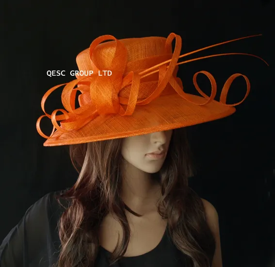 Grand chapeau de Sinamay Grand Big Orange avec une colonne vertébrale d'autruche pour courses de mariage