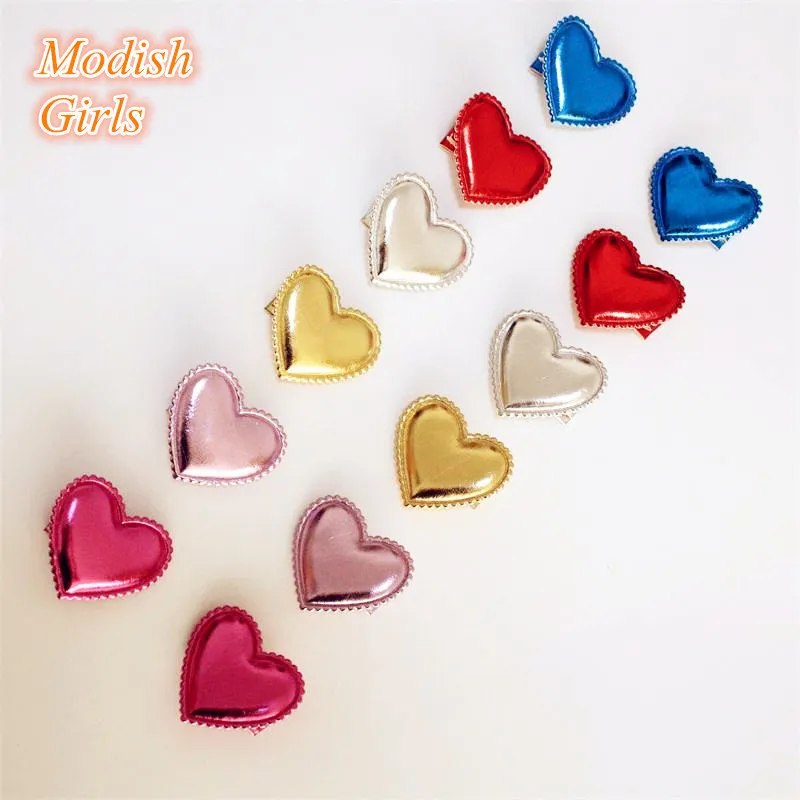 Love Heart Design Shinning Pu Hair Clips 30st/Lot Syntetic Leather Baby Girls Barrettes Bestseller Felt barn smycken hårnålar