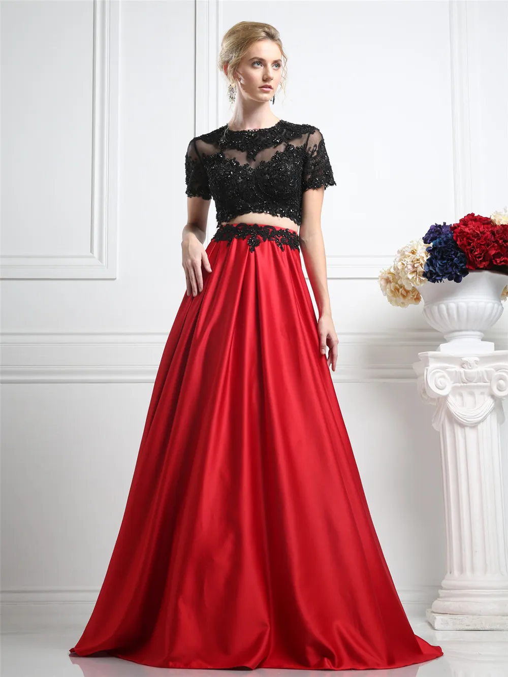 Modeste 2016 Noir Dentelle Rouge Tache Jupe Deux Pièces Robes De Bal Longue Pas Cher Bijou À Manches Courtes Applique Perlée Longueur De Plancher Robe De Fête EN32410