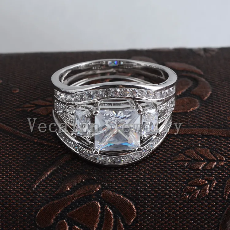 Vecalon Princess Cut 4CT TopazシミュレートDiamond CZの婚約の結婚式のバンドリングセット14ktホワイトゴールド充填パーティリング