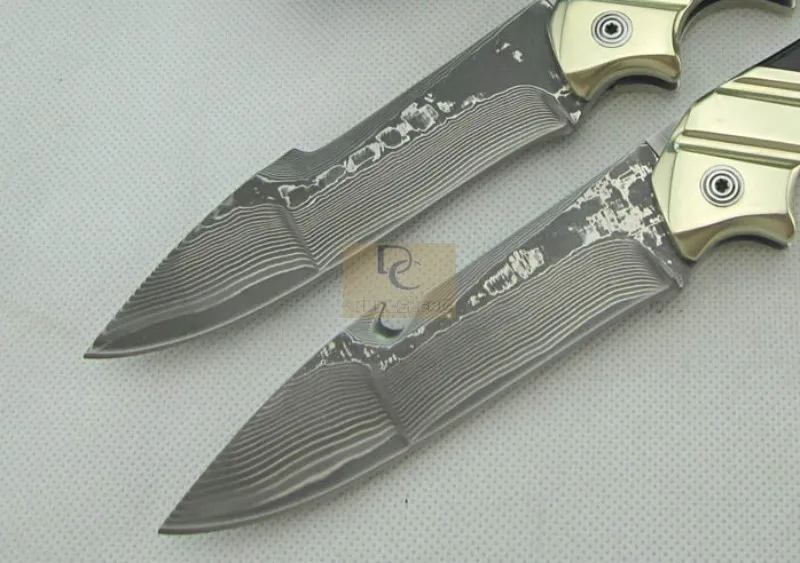 Rambo DK044 Big Folding Knife 100% Handgjorda Damaskus Stålblad Brass + Hornhandtag med läderskede för jakt Camping EDC-verktyg
