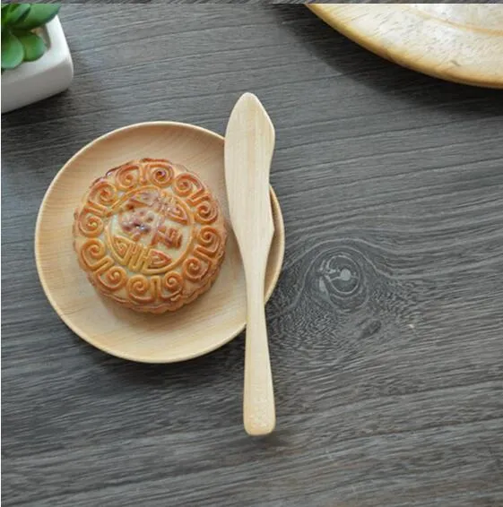 Butter Knife vs. Spreader: Which One Is Better?