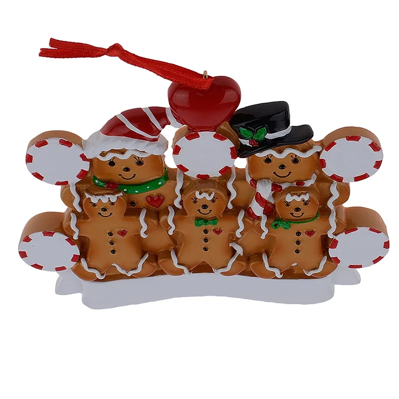 Maxora Gingerbread Família de 5 Resinas Pintura à Mão Enfeites de Natal com Maçã Vermelha Como Presentes Personalizados Para Festa de Natal Home6196254