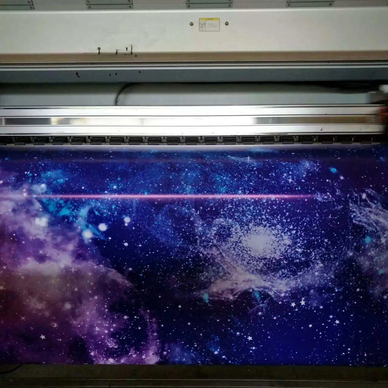 Película de automóvil de vinilo Galaxy Galaxy 2018 con lámina de camión de vinilo impreso sin aire para envoltura de vinilo estampado de camión para cubierta de automóvil de cobertura completa 1.52x30mroll