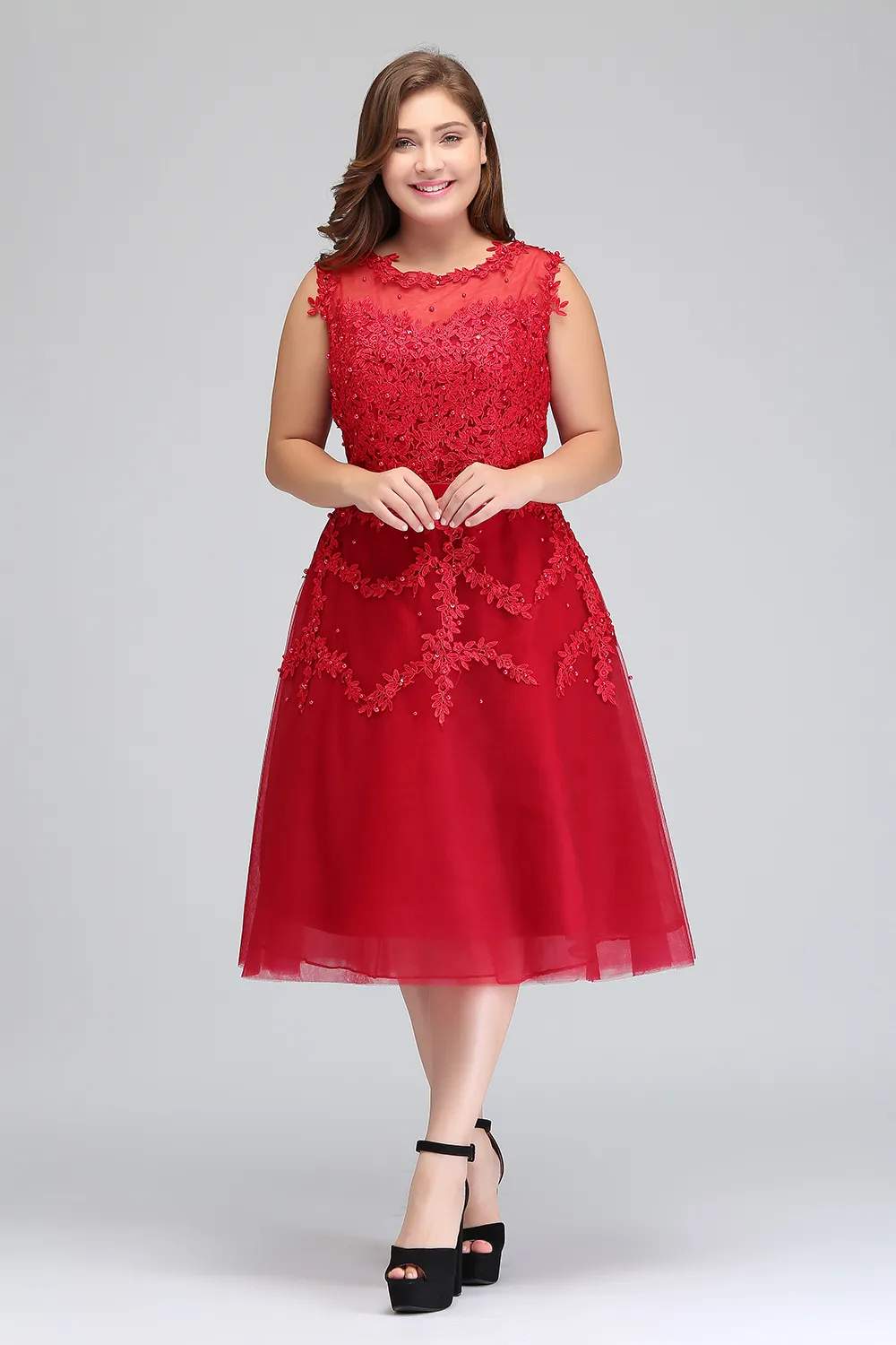 Immagine reale Plus Size Abiti da cocktail corti in pizzo rosso Tulle Pizzo con perline Lunghezza al ginocchio Una linea Abiti da sera feste formali CPS298