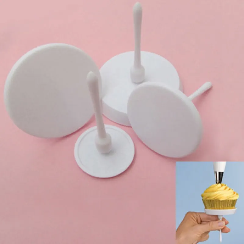 4 SZTUK Cupcake Cake Stand Lodówka Krem Kwiat Nails Sugarcraft Dekorowanie Narzędzie E00130 Bard