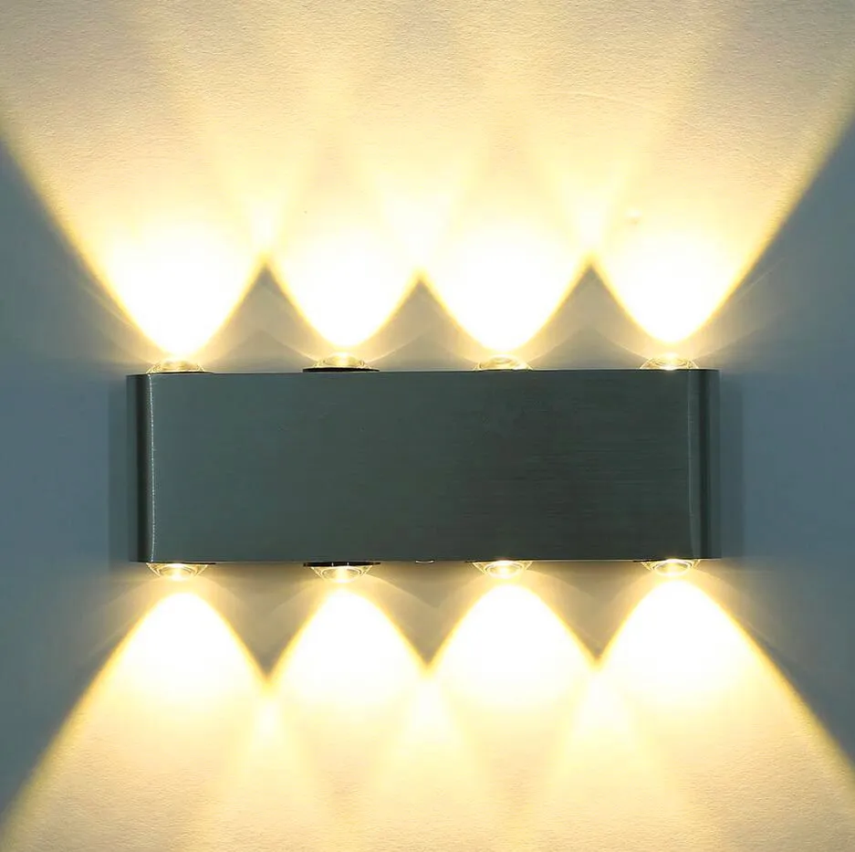 Hot Sale LED Wall Light 12W 1000LM AC85-265V Modern Aluminiumlampa Vägg SCONCE Surfaced Mounted Light Fixtures Inomhus Badrum Gratis Frakt