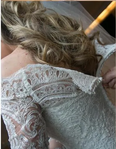 Designer Vintage Lace Wedding Jurken Off Schouder Lange mouwen goedkope pailletten kralen strand Backless Bridal Jurets 2016 NIEUW HT1111469803