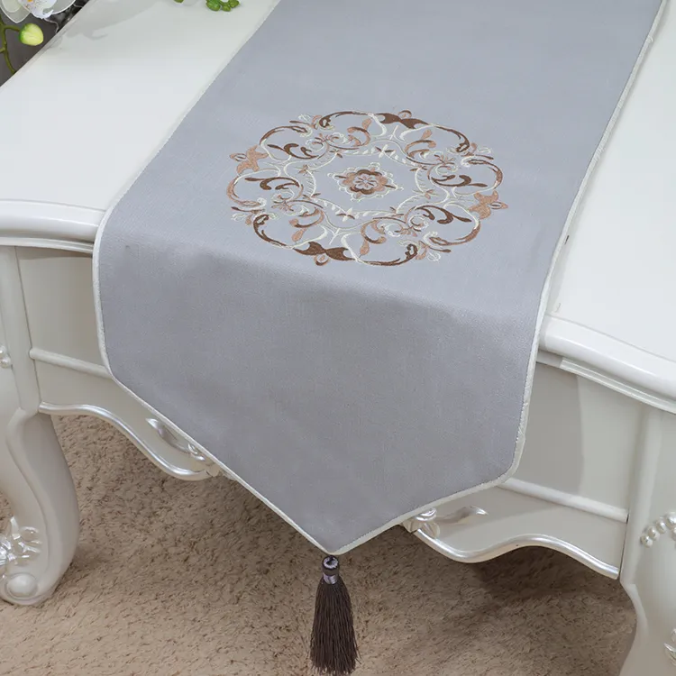 Dernière broderie de luxe haut de gamme chemin de table coton lin moderne simple nappe rectangulaire style chinois tapis de table à manger 200x33 com