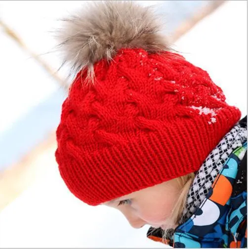 Zima Faux Futro Pompom Kulka Dzianiny Czapki Kapelusz Dla Noworodków Dziecko Dzieci Wełniane Ciepłe Twist Crochet Caps Xmas Prezent