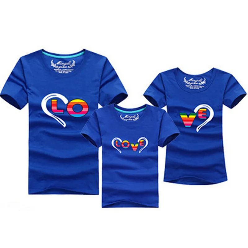 Partihandel-2016 Fashion Family Matching Outfits Heart-Shaped T-shirt 12 Clors för koreanska familjekläder Mor Father Daughter Son kläder