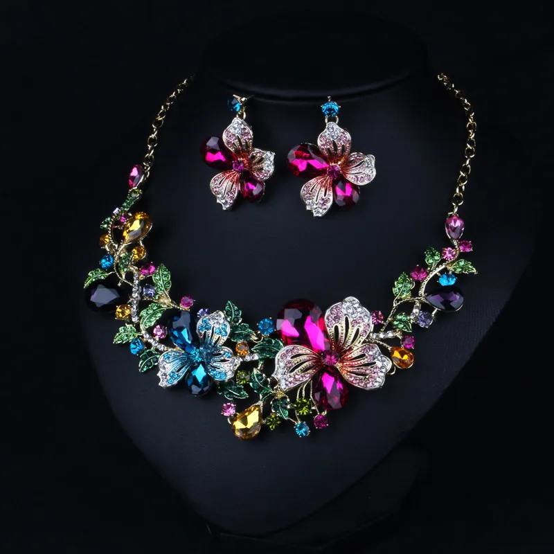 Hele glanzende luxe strass-kristallen bruiloft bruidssieradenset inclusief ketting en oorbellen 8162082