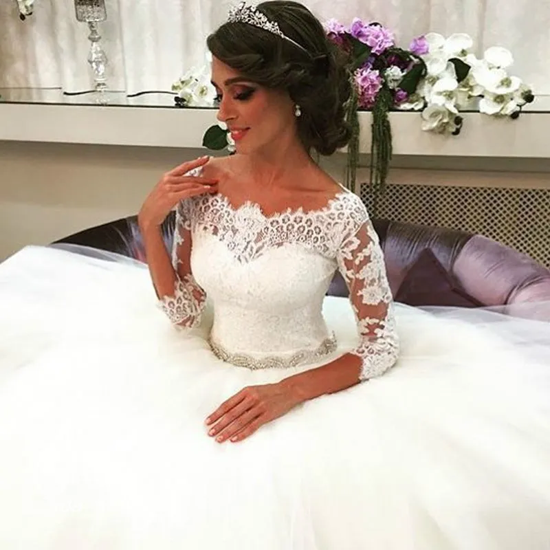 Neuankömmlinge romantische weiße Hochzeitskleider Ballkleid Tüll Spitze Langer Traum Prinzessin Brautfeier Kleider plus size6102199