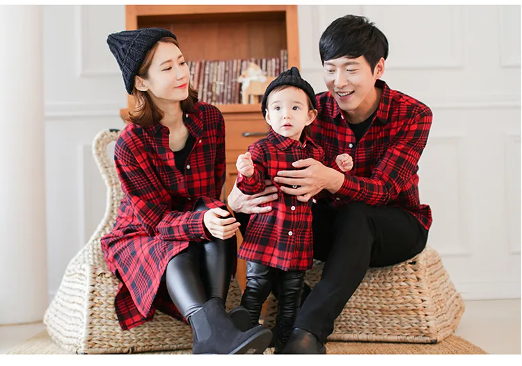 Mor och dotter kläder familj matchande far baby plaid skjorta tjejer outwear pojkar kappa barn fritid casual bomull outfit qzsz003