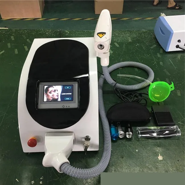 Black Doll 1064nm 532nm Q Switch Yag Laser voor Dark Spot Removal Pigmentation Tattoo Removal