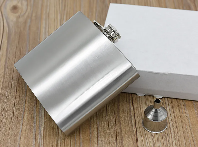 32 oz Hip Flask Stainless Steel Hip Flasks With Free Funnel Portable Flagon 32 Ounce Whisky Alcohol Stoup Wine Pot Support Logo Customized