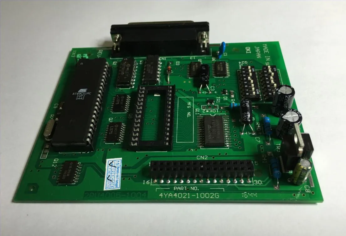 L'interfaccia del cavo seriale viene utilizzata principalmente come porta stampante in 25 aghi a forma di D a 8 bit di trasmissione dati Lthaca PC Board2116