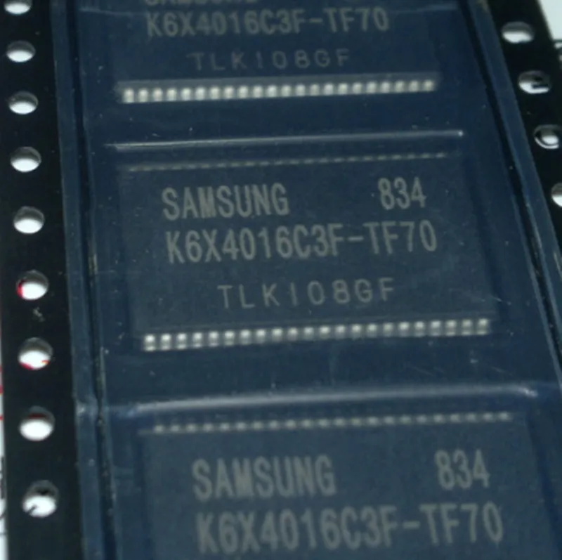 K6X4016C K6X4016C3F. K6X4016C3F-TF70, 256K X 16 STANDARD SRAM Chips de circuitos integrados, pinos PDSO44 / TSOP-44. CIs de memória eletrônica