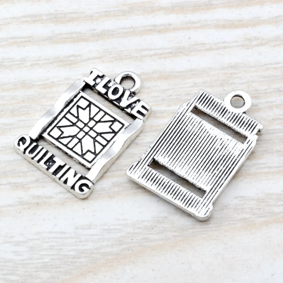 Ancient Silver Alloy "I LOVE QUILTING" Charm Pendants For Jewelry Making Bracelet Necklace DIY Accessories 14 x 21mm A-103